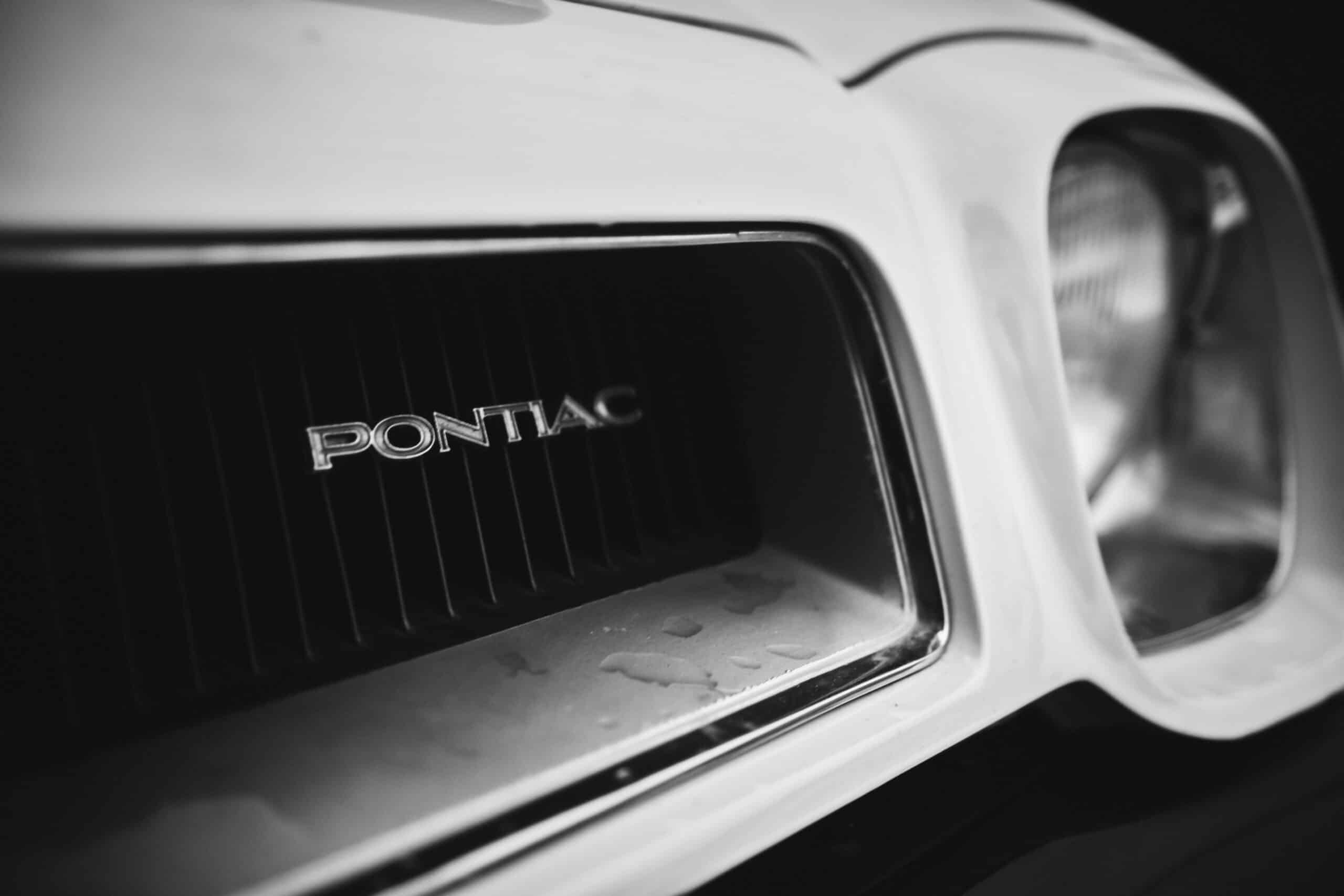 auto pontiac aztek